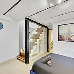 Renovated Design In Montparnasse *