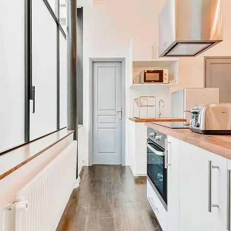 Apartment Renovated Design In Montparnasse Paris