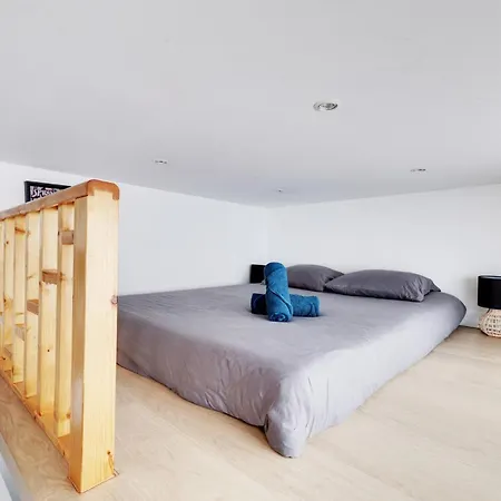 Renovated Design In Montparnasse Daire Paris