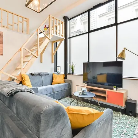 Renovated Design In Montparnasse Apartment *